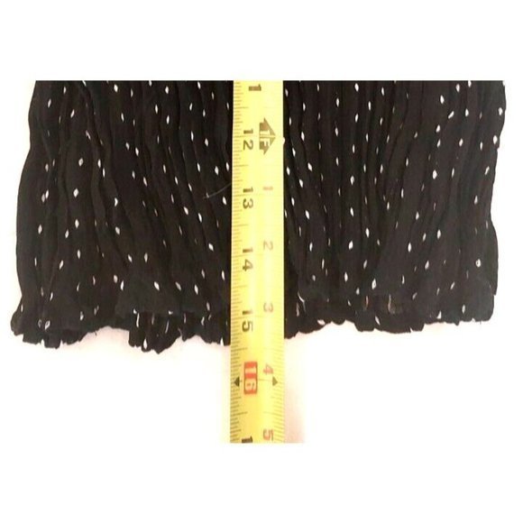 Kaelyn-N-Max Shredded Cap Sleeve Beaded V-neck Accordion Black Top-Lrg - Picture 8 of 8